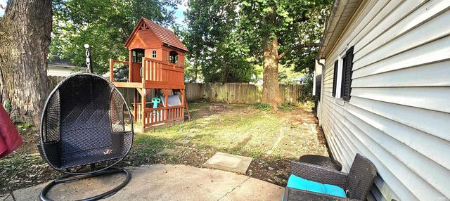 1807 N Saint James Boulevard, Evansville, IN 47711