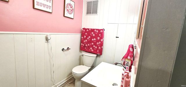 1807 N Saint James Boulevard, Evansville, IN 47711