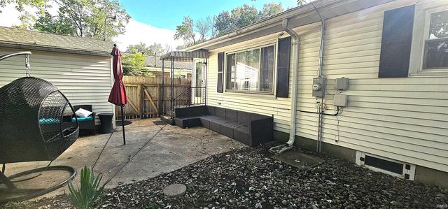 1807 N Saint James Boulevard, Evansville, IN 47711