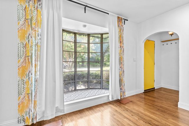1902 Norfolk Avenue, Dallas, TX 75203