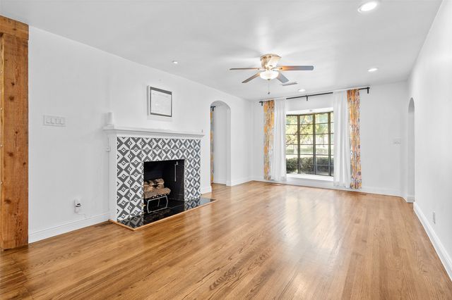 1902 Norfolk Avenue, Dallas, TX 75203