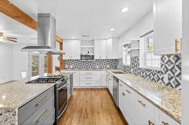 1902 Norfolk Avenue, Dallas, TX 75203