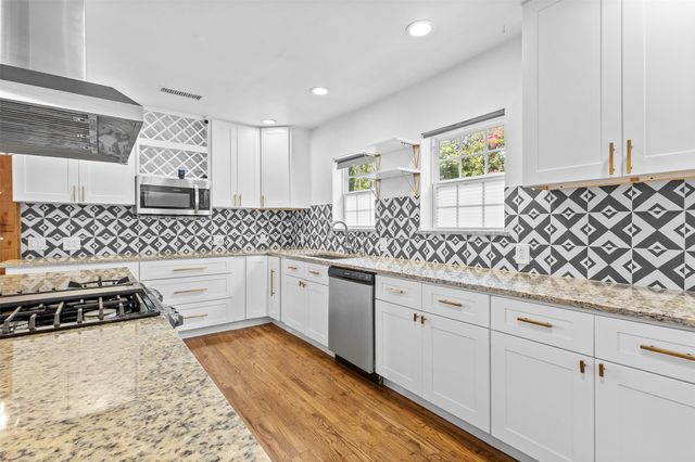 1902 Norfolk Avenue, Dallas, TX 75203