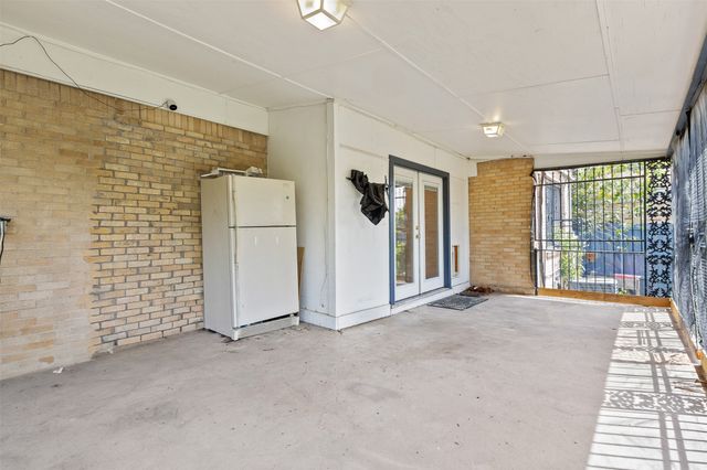 1902 Norfolk Avenue, Dallas, TX 75203