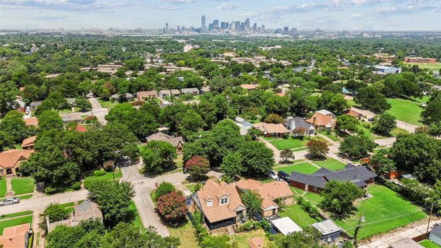 1902 Norfolk Avenue, Dallas, TX 75203