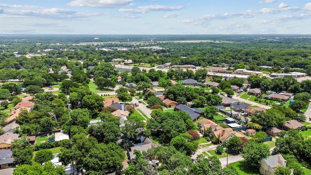 1902 Norfolk Avenue, Dallas, TX 75203