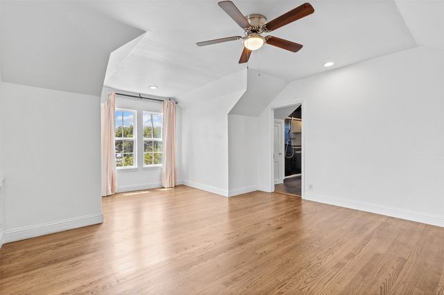 1902 Norfolk Avenue, Dallas, TX 75203
