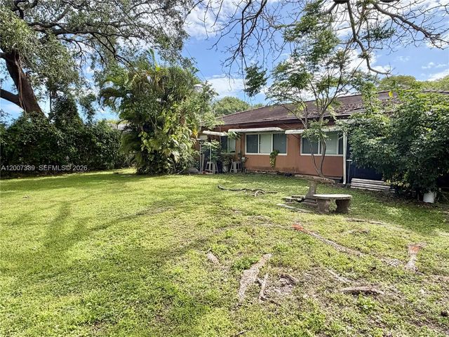 11002 NE 10th Avenue, Biscayne Park, FL 33161