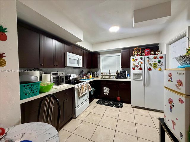 11002 NE 10th Avenue, Biscayne Park, FL 33161