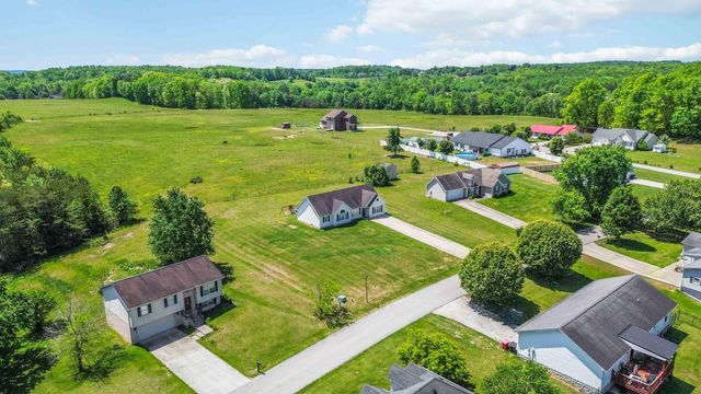 56 Alder Court, London, KY 40744