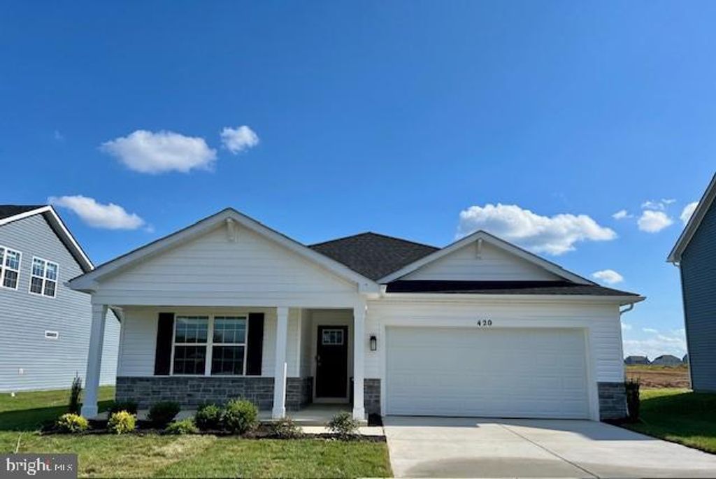 467 ATKINSON ST, Shenandoah Junction, WV 25442