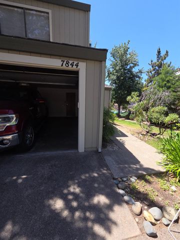 7844 Windsor Ln, Citrus Heights, CA 95610