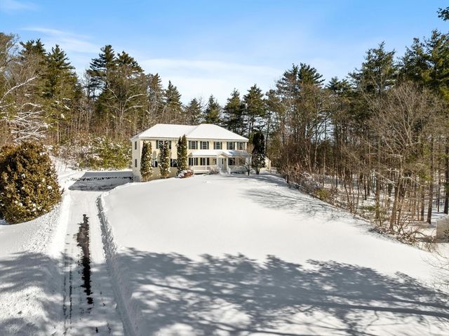 309 Reservoir Rd, Lunenburg, MA 01462
