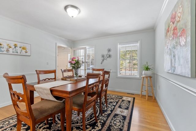 309 Reservoir Rd, Lunenburg, MA 01462