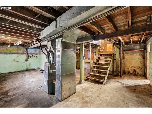 1637 Ne 75TH Ave, Portland, OR 97213