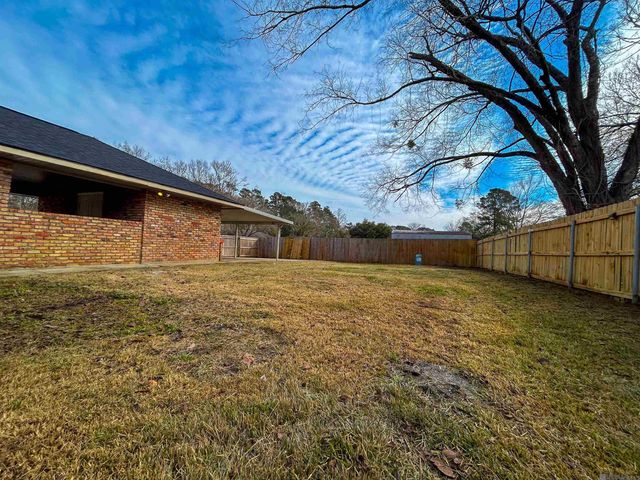 5244 Bangor Dr, Baton Rouge, LA 70814