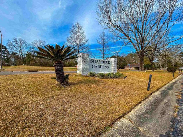 5244 Bangor Dr, Baton Rouge, LA 70814