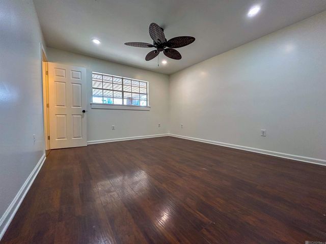 5244 Bangor Dr, Baton Rouge, LA 70814