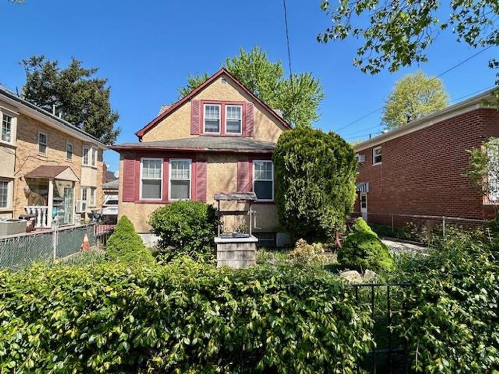 43-51 166th Street, Flushing, NY 11358