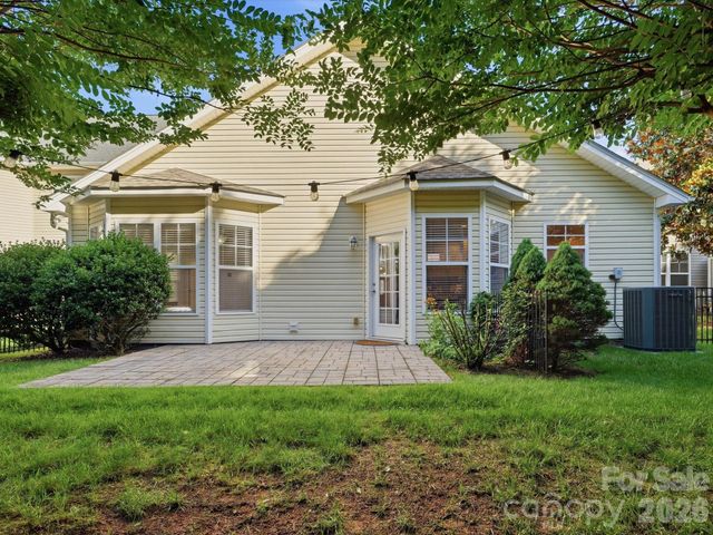 1022 Fleming Lane, Matthews, NC 28104
