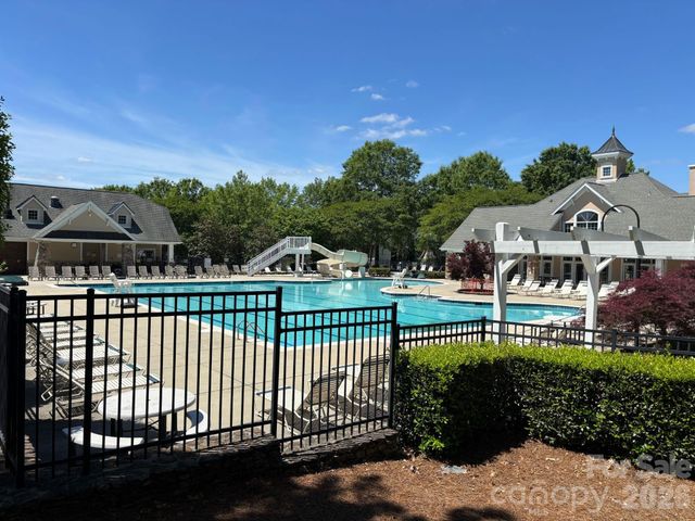 1022 Fleming Lane, Matthews, NC 28104