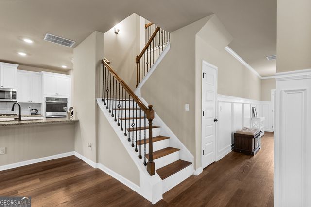 5654 Wyncreek Circle SW, South Fulton, GA 30331