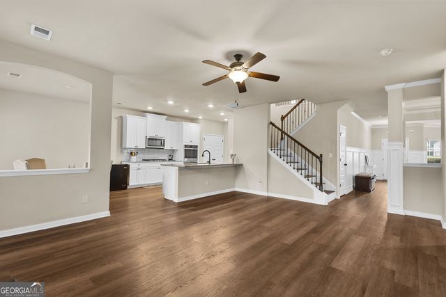 5654 Wyncreek Circle SW, South Fulton, GA 30331