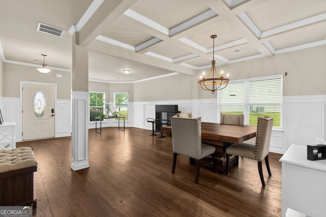 5654 Wyncreek Circle SW, South Fulton, GA 30331