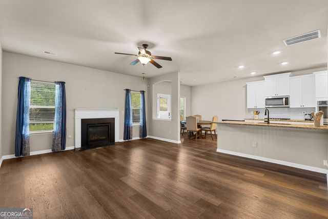 5654 Wyncreek Circle SW, South Fulton, GA 30331