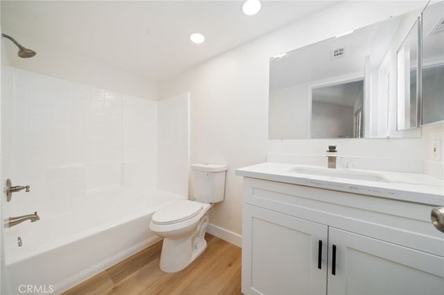 1419 W 179th 17, Gardena, CA 90248
