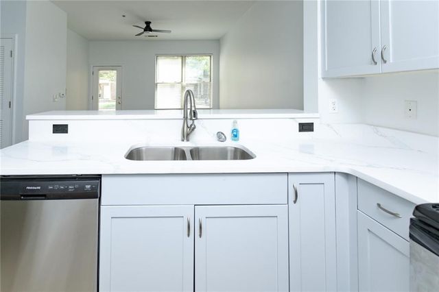 870 Mayson Turner Road NW 1144, Atlanta, GA 30314