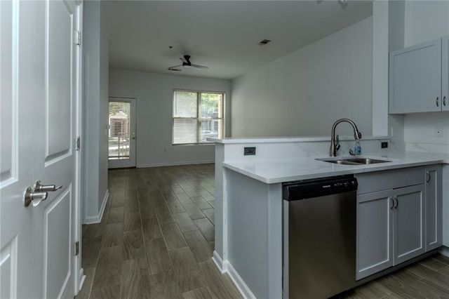870 Mayson Turner Road NW 1144, Atlanta, GA 30314