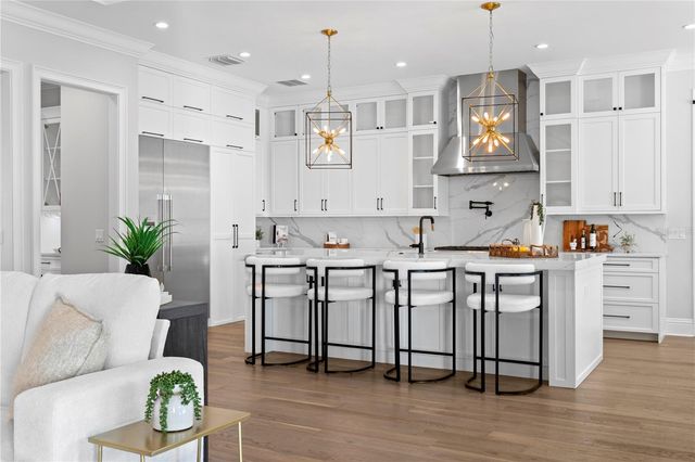 4614 W LOWELL AVENUE, Tampa, FL 33629