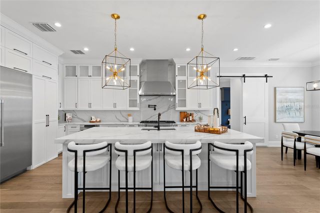 4614 W LOWELL AVENUE, Tampa, FL 33629