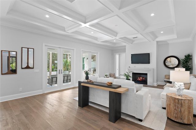 4614 W LOWELL AVENUE, Tampa, FL 33629