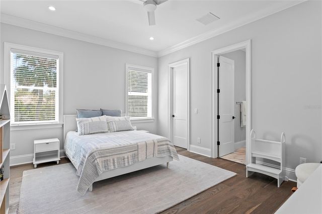 4614 W LOWELL AVENUE, Tampa, FL 33629