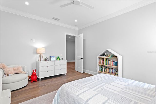 4614 W LOWELL AVENUE, Tampa, FL 33629