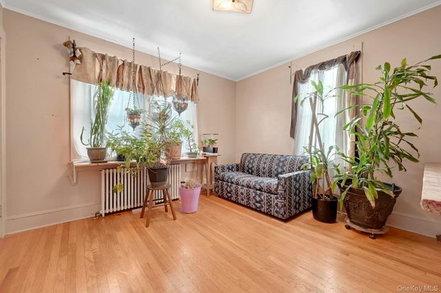 42 Williams Avenue, Hillcrest, NY 10977