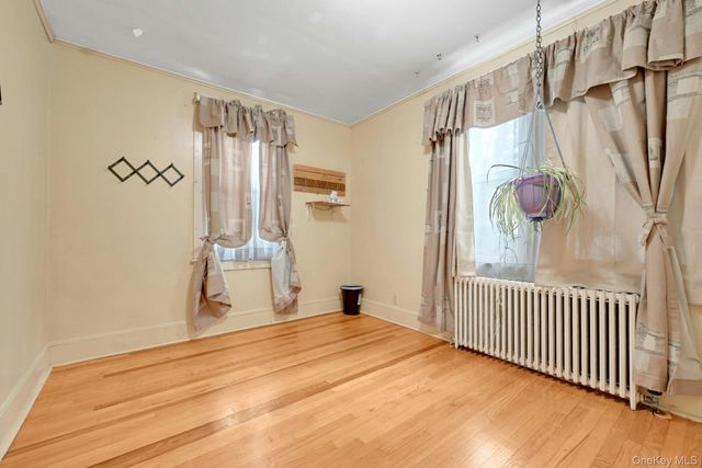 42 Williams Avenue, Hillcrest, NY 10977