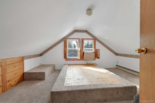 42 Williams Avenue, Hillcrest, NY 10977