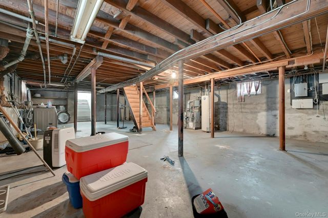 42 Williams Avenue, Hillcrest, NY 10977