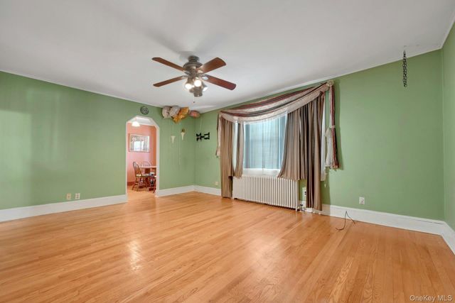 42 Williams Avenue, Hillcrest, NY 10977