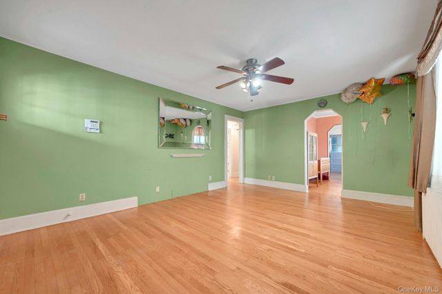 42 Williams Avenue, Hillcrest, NY 10977