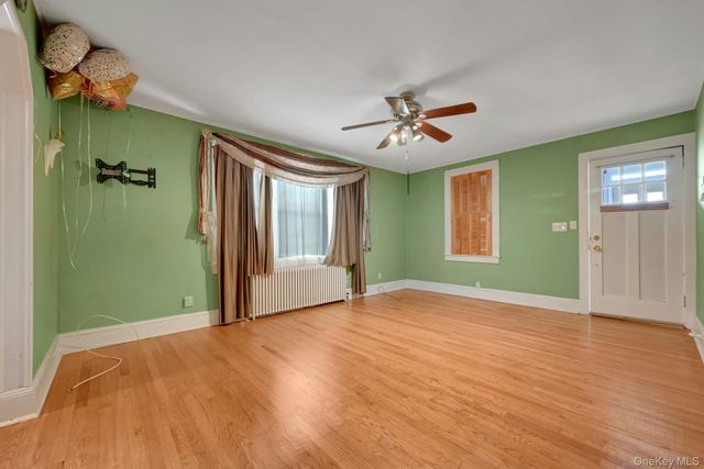 42 Williams Avenue, Hillcrest, NY 10977