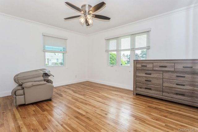 562 Bernice Road, Franklin Square, NY 11010