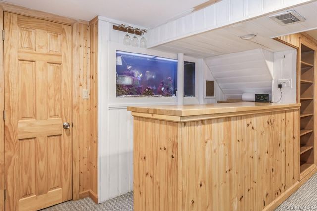 562 Bernice Road, Franklin Square, NY 11010