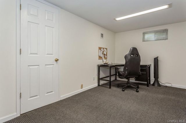 562 Bernice Road, Franklin Square, NY 11010