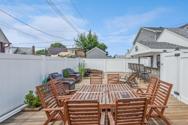 562 Bernice Road, Franklin Square, NY 11010