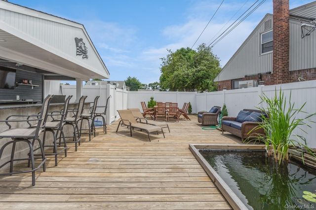 562 Bernice Road, Franklin Square, NY 11010