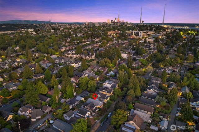 2528 1st Avenue W, Seattle, WA 98119